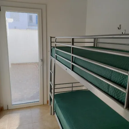 Mari Con Piscina Daire Torre Lapillo
